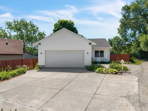 4629 34TH Street Rock Island IL 61201