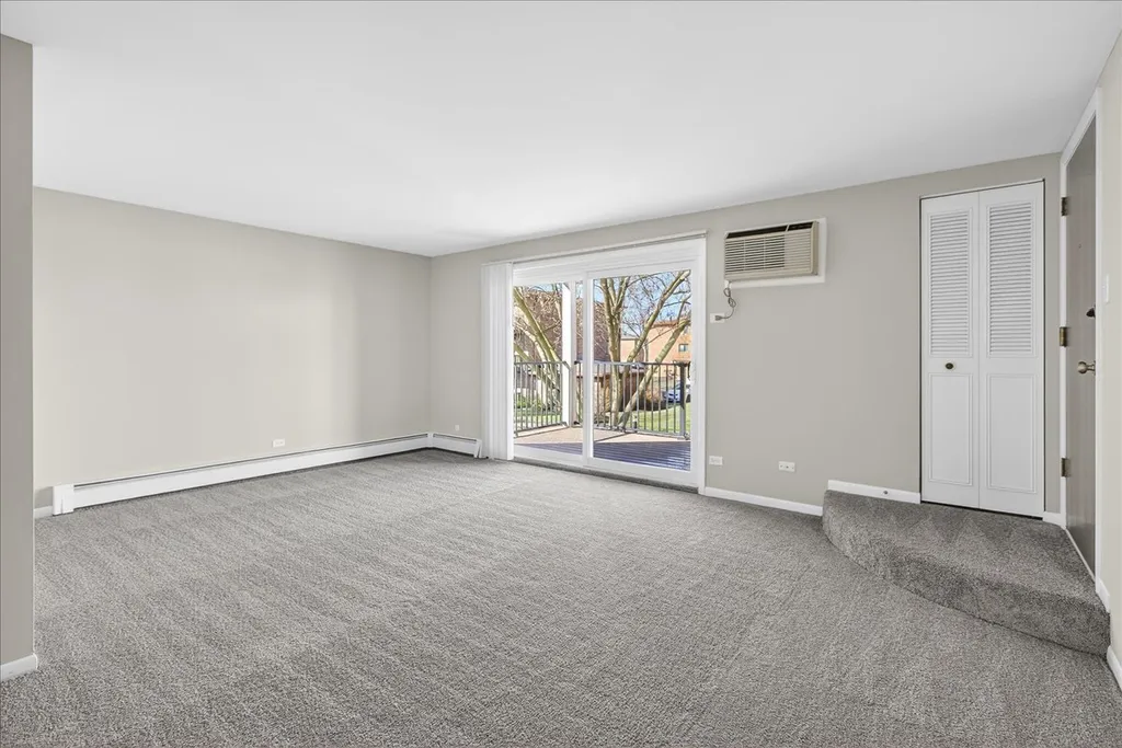 716 West 65th Street Westmont IL 60559