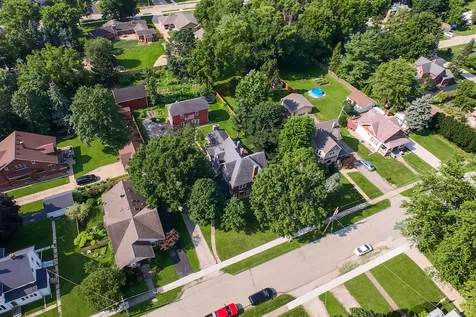 120 Elmwood Place Sandwich IL 60548