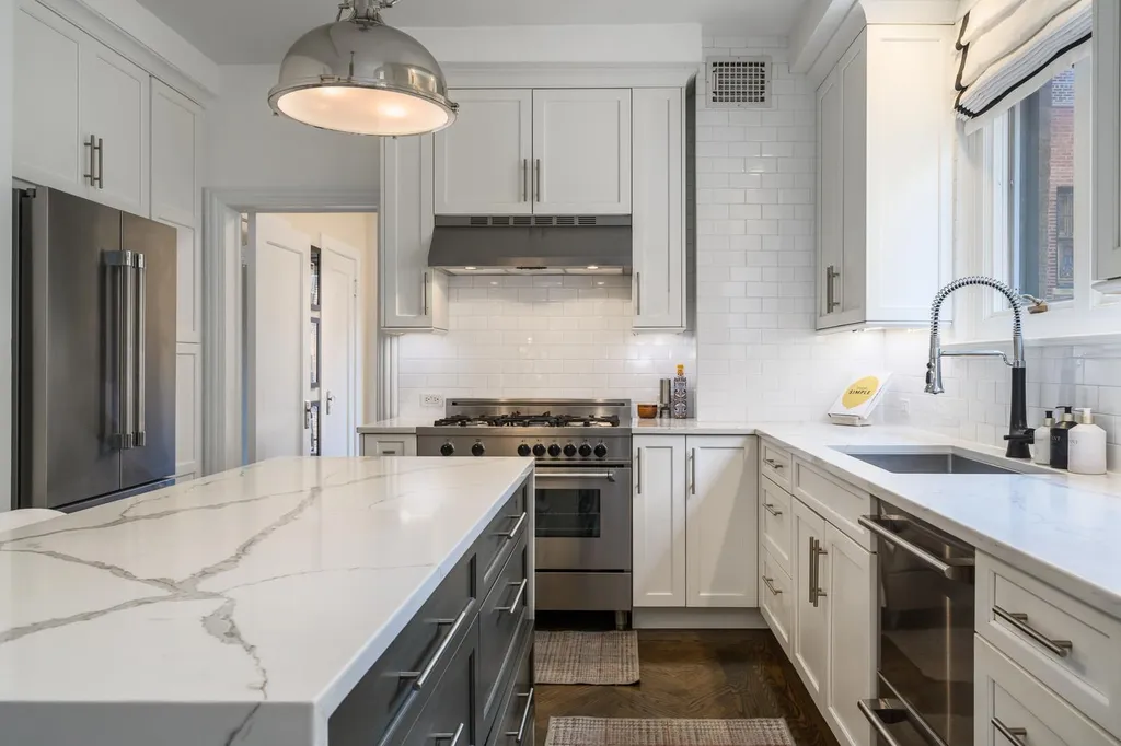 222 East Chestnut Street Chicago IL 60611