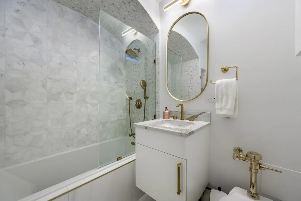 222 East Chestnut Street Chicago IL 60611