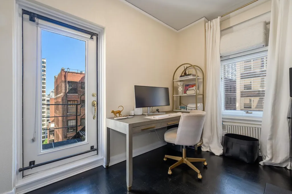 222 East Chestnut Street Chicago IL 60611