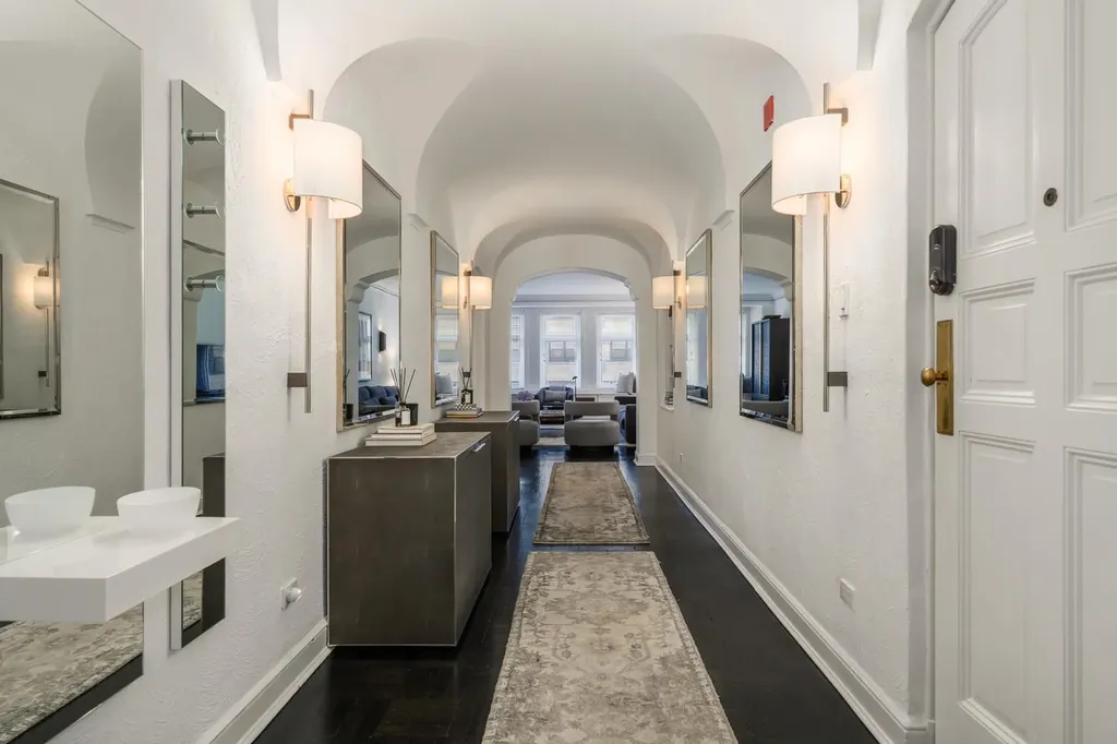 222 East Chestnut Street Chicago IL 60611