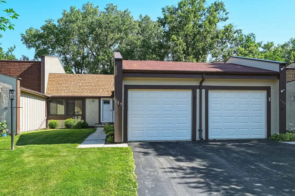 177 Cascade Drive Indian Head Park IL 60525