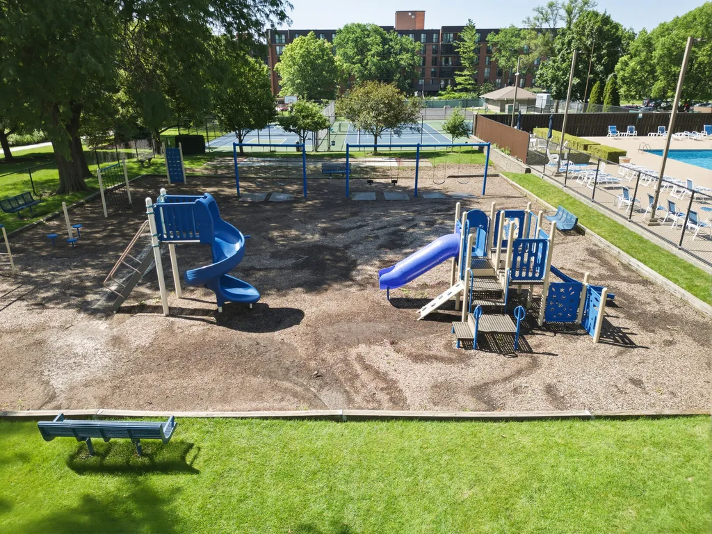 177 Cascade Drive Indian Head Park IL 60525
