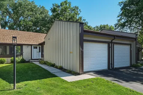 177 Cascade Drive Indian Head Park IL 60525
