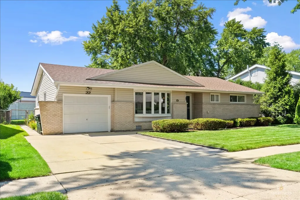 22 Forest Lane Elk Grove Village IL 60007