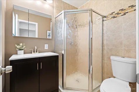 22 Forest Lane Elk Grove Village IL 60007