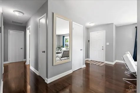 22 Forest Lane Elk Grove Village IL 60007