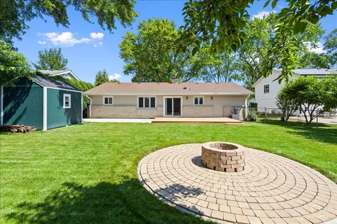 22 Forest Lane Elk Grove Village IL 60007