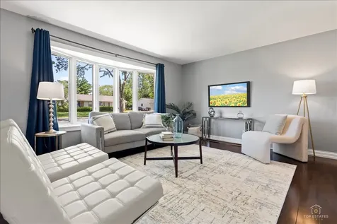 22 Forest Lane Elk Grove Village IL 60007
