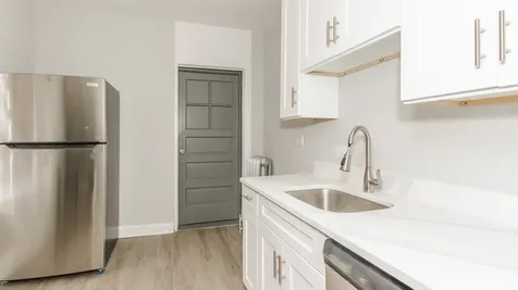 2724 West Rosemont Avenue Chicago IL 60659