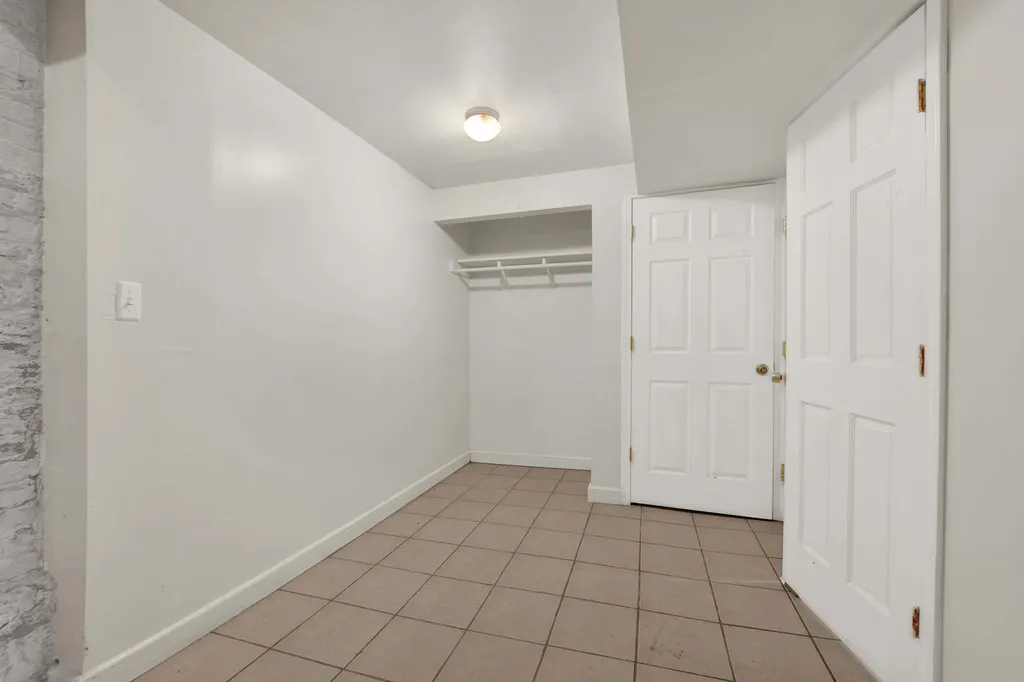 2714 West Lexington Street Chicago IL 60612