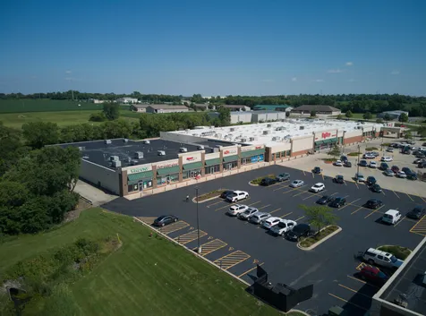 2688 Dekalb Avenue Sycamore IL 60178
