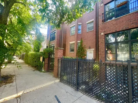 1522 North Bosworth Avenue Chicago IL 60642