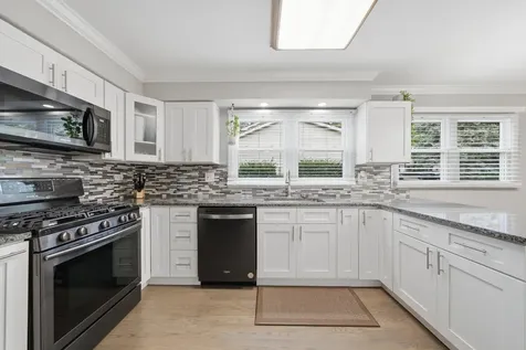 701 Bayberry Drive Bartlett IL 60103