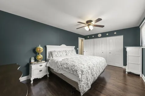 15W621 Diversey Avenue Elmhurst IL 60126