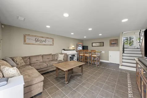 15W621 Diversey Avenue Elmhurst IL 60126