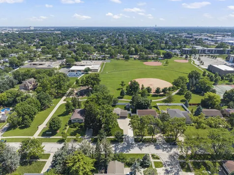 15W621 Diversey Avenue Elmhurst IL 60126