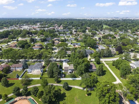 15W621 Diversey Avenue Elmhurst IL 60126