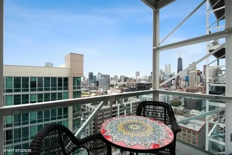 653 North Kingsbury Street Chicago IL 60654