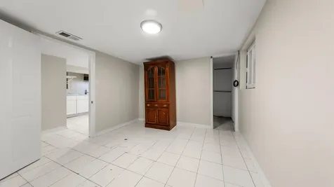 5311 West Henderson Street Chicago IL 60641