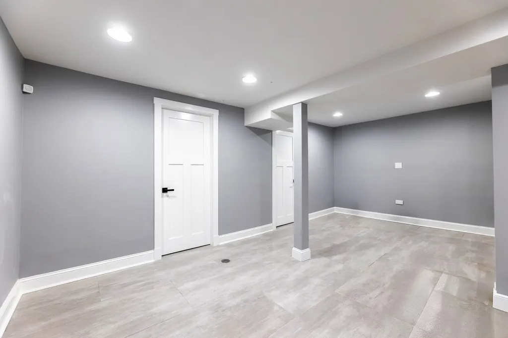 7545 South Rhodes Avenue Chicago IL 60619