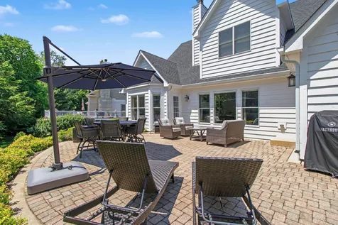 1204 North Oakridge Court Palatine IL 60067
