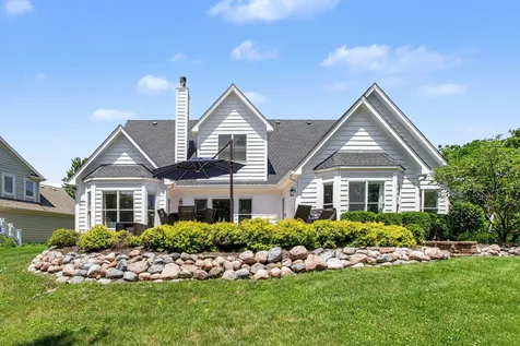1204 North Oakridge Court Palatine IL 60067