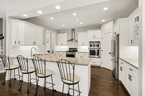 1204 North Oakridge Court Palatine IL 60067
