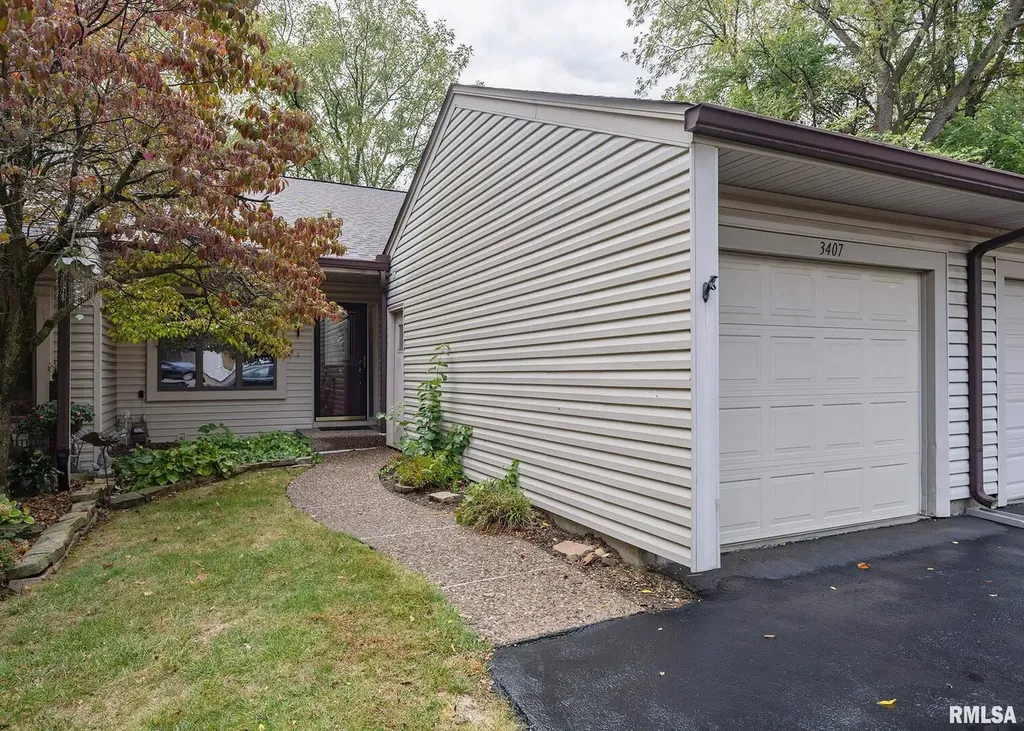 3407 41ST Street Moline IL 61256