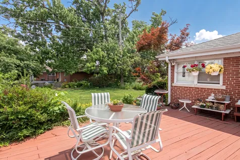 19 North Seminary Avenue Park Ridge IL 60068