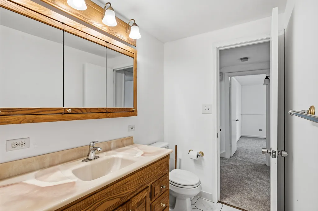 126 South Lodge Lane Lombard IL 60148