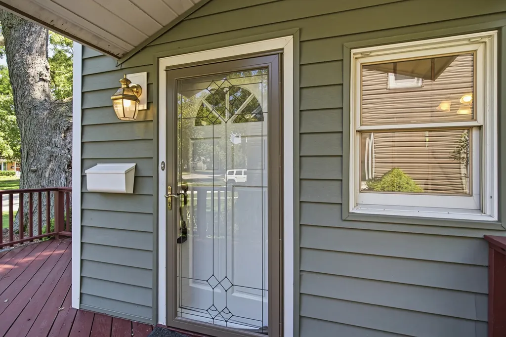 126 South Lodge Lane Lombard IL 60148