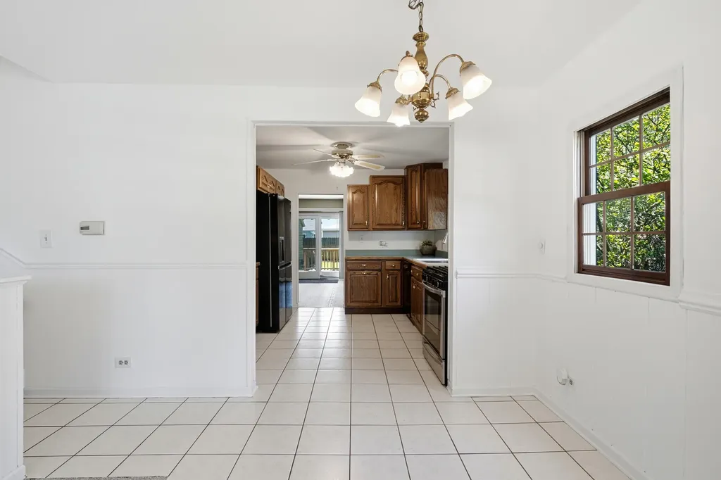 126 South Lodge Lane Lombard IL 60148