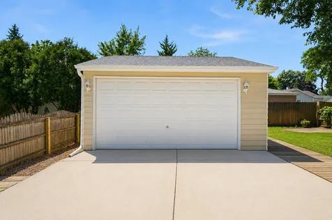 126 South Lodge Lane Lombard IL 60148