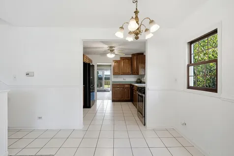 126 South Lodge Lane Lombard IL 60148