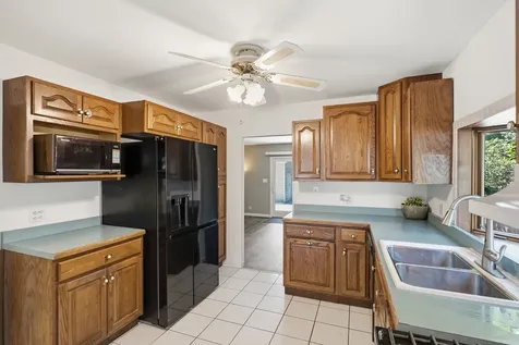 126 South Lodge Lane Lombard IL 60148