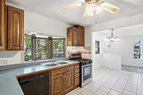 126 South Lodge Lane Lombard IL 60148