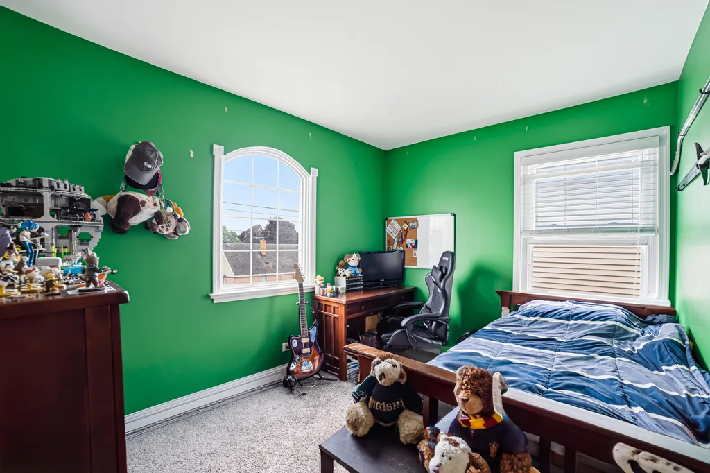 6216 West 60th Street Chicago IL 60638