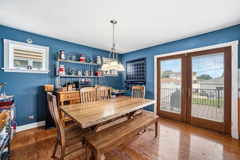 6216 West 60th Street Chicago IL 60638