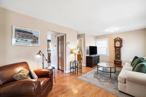 6216 West 60th Street Chicago IL 60638