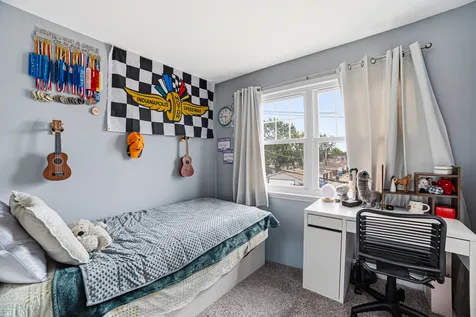 6216 West 60th Street Chicago IL 60638