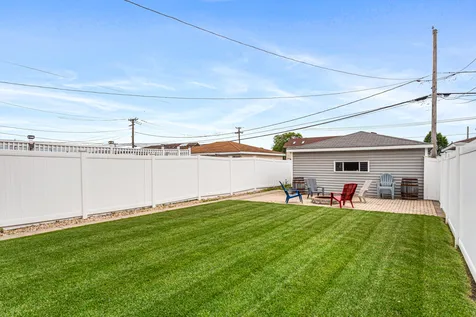 6216 West 60th Street Chicago IL 60638