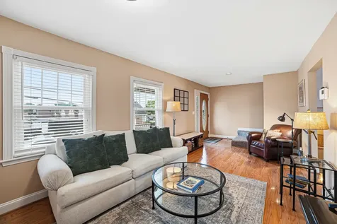 6216 West 60th Street Chicago IL 60638