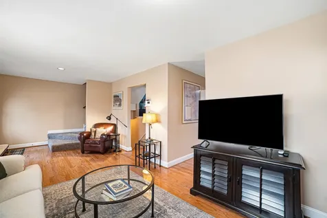 6216 West 60th Street Chicago IL 60638