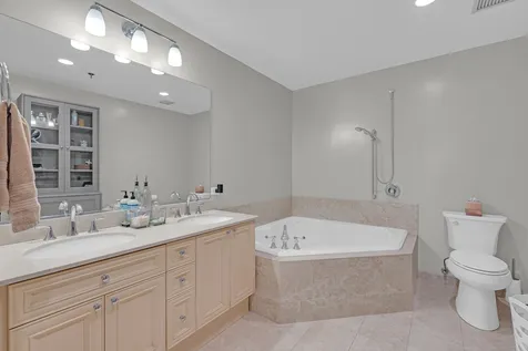 1515 South Prairie Avenue Chicago IL 60605