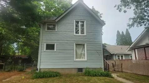 1518 9TH Avenue Rockford IL 61104