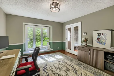 816 Paddock Lane Libertyville IL 60048