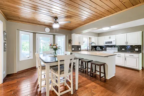 816 Paddock Lane Libertyville IL 60048